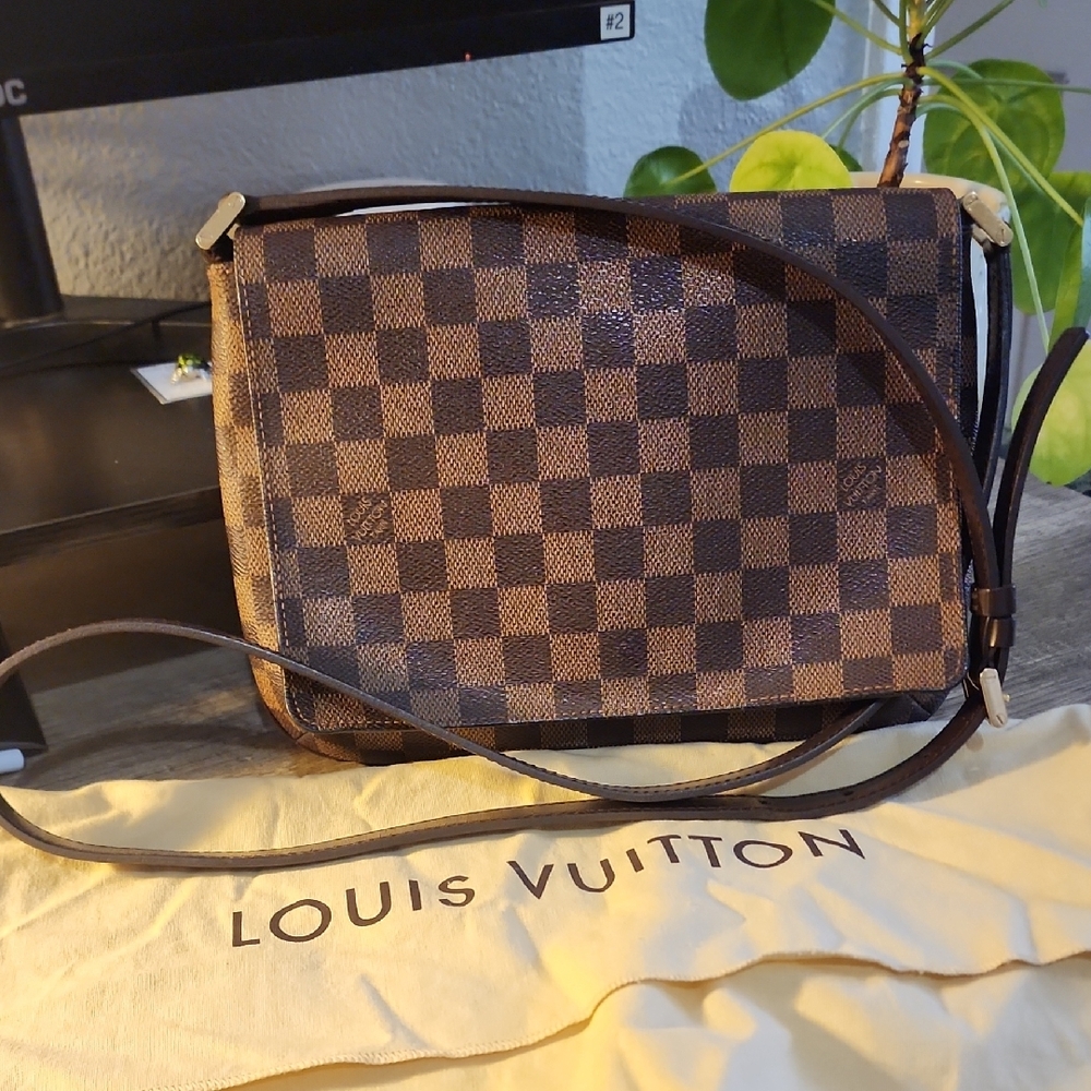Louis Vuitton Damier Ebene Crossbody Bag